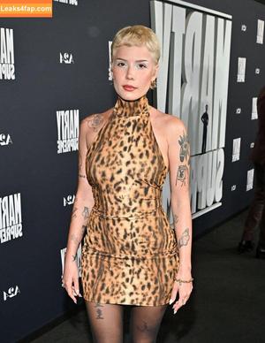 Halsey photo #1147