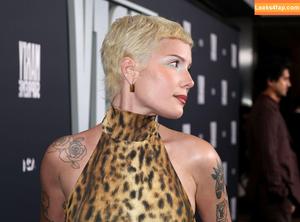 Halsey photo #1159