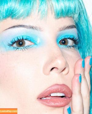 Halsey photo #1227
