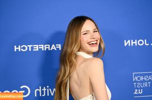 Halston Sage фото #0027