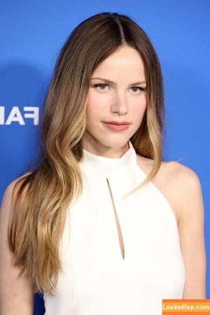 Halston Sage фото #0030