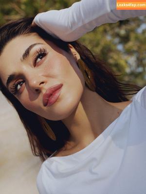 Hande Ercel photo #0280