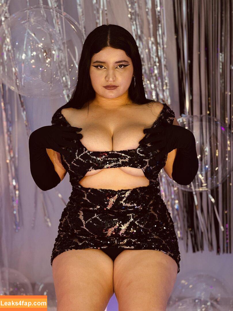 Hanna_Kiim / SofiaRousel - Any archivethis big tits extreme deepthroat cam girl? leaked photo photo #0005