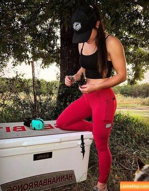 Hannah Barron photo #0016