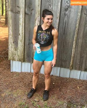 Hannah Barron photo #0119