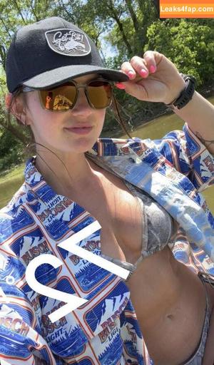 Hannah Barron photo #0555