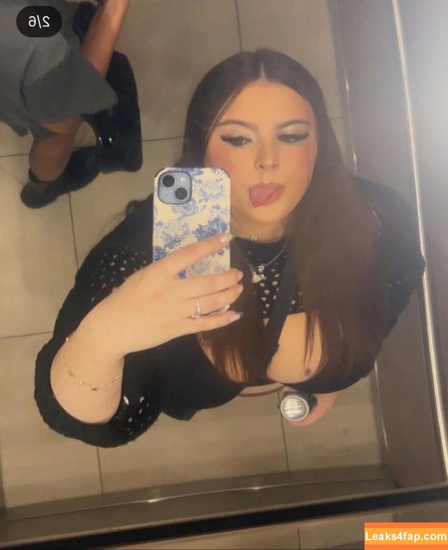 Hannah C / Claydon / hannahcofficial / hannahnextdoor95 leaked photo photo #0269