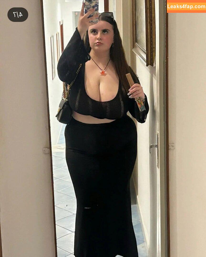 Hannah C / Claydon / hannahcofficial / hannahnextdoor95 leaked photo photo #0272