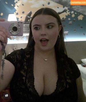 Hannah C photo #0255