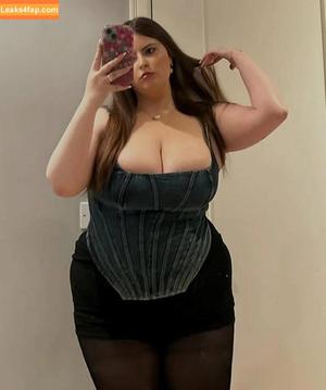 Hannah C photo #0257