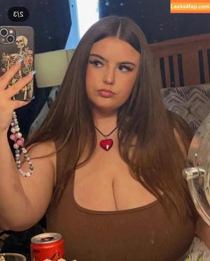 Hannah C photo #0274