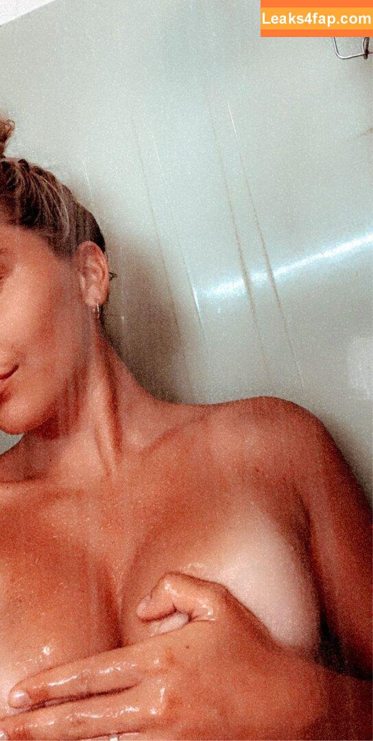 Hannah Cook / groovygal296 / hannahcook12 / https: leaked photo photo #0099