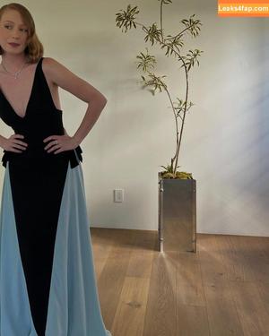 Hannah Einbinder фото #0082