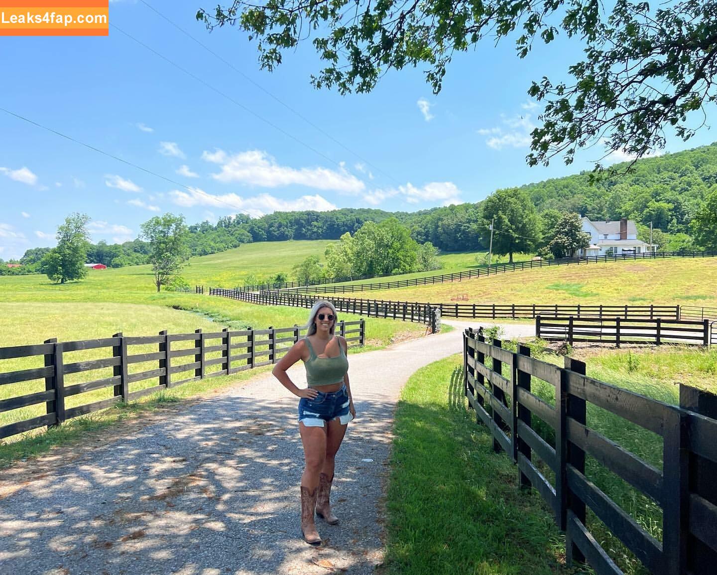 Hannah Murrell / hannahlee00 / hannahmurre11 / twinnumber_one leaked photo photo #0212