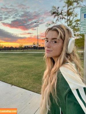 Hannah Stein photo #0397