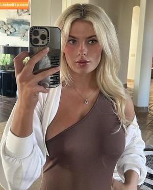 Hannah White photo #0219