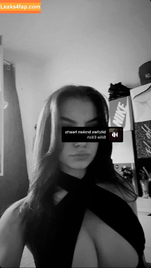 hannahluisienne /  leaked photo photo #0046