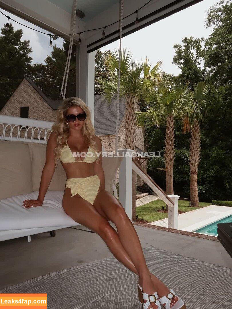 HannahWhite /  leaked photo photo #0001