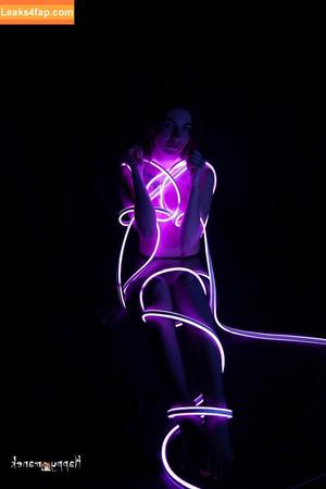 happy_manek photo #0092