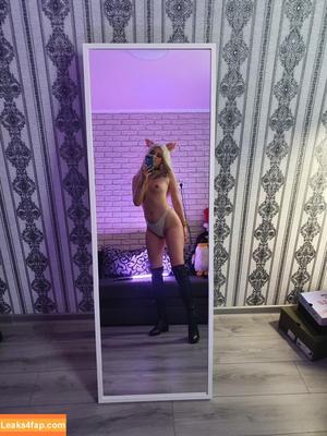 happy_manek photo #0265