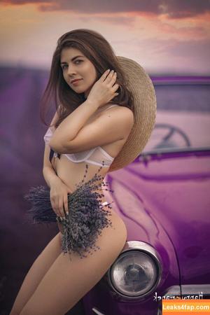 happy_manek photo #0299