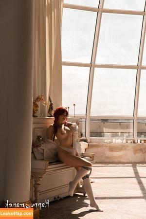 happy_manek photo #0327