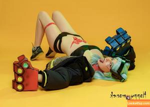 happy_manek photo #0405