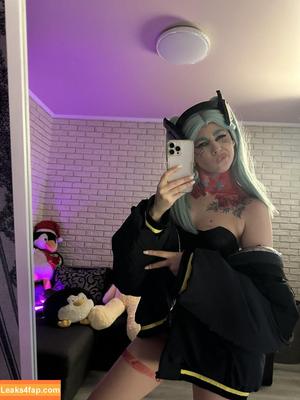 happy_manek photo #0496