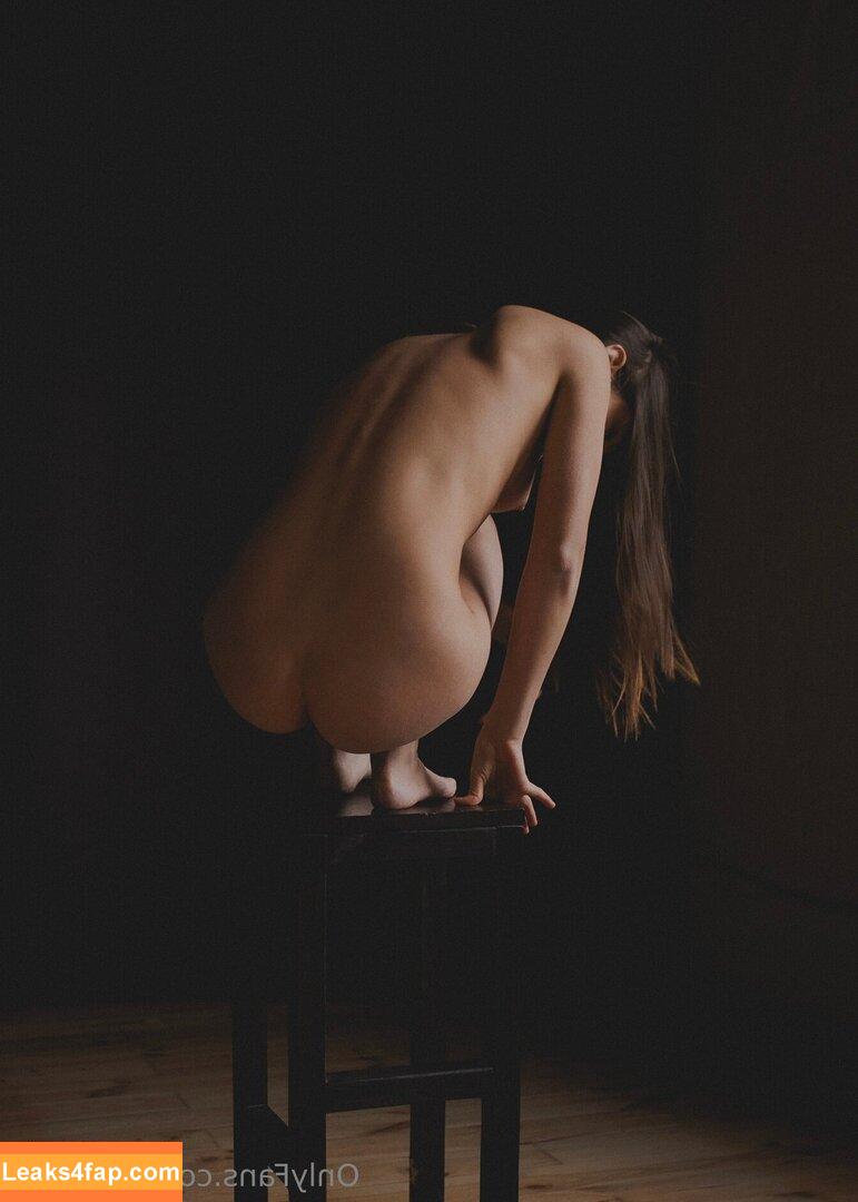 hareniks / G.Q / 𝐍𝐈𝐊𝐊𝐈 leaked photo photo #0752