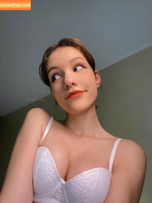 hareniks photo #0001