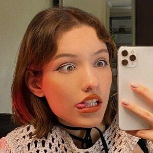 hareniks photo #0017