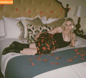 Harley Quinn Smith photo #0328