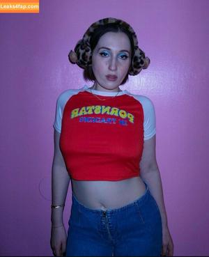 Harley Quinn Smith photo #0388