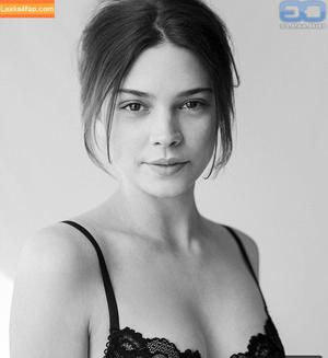 Harriet Herbig-Matten photo #0090