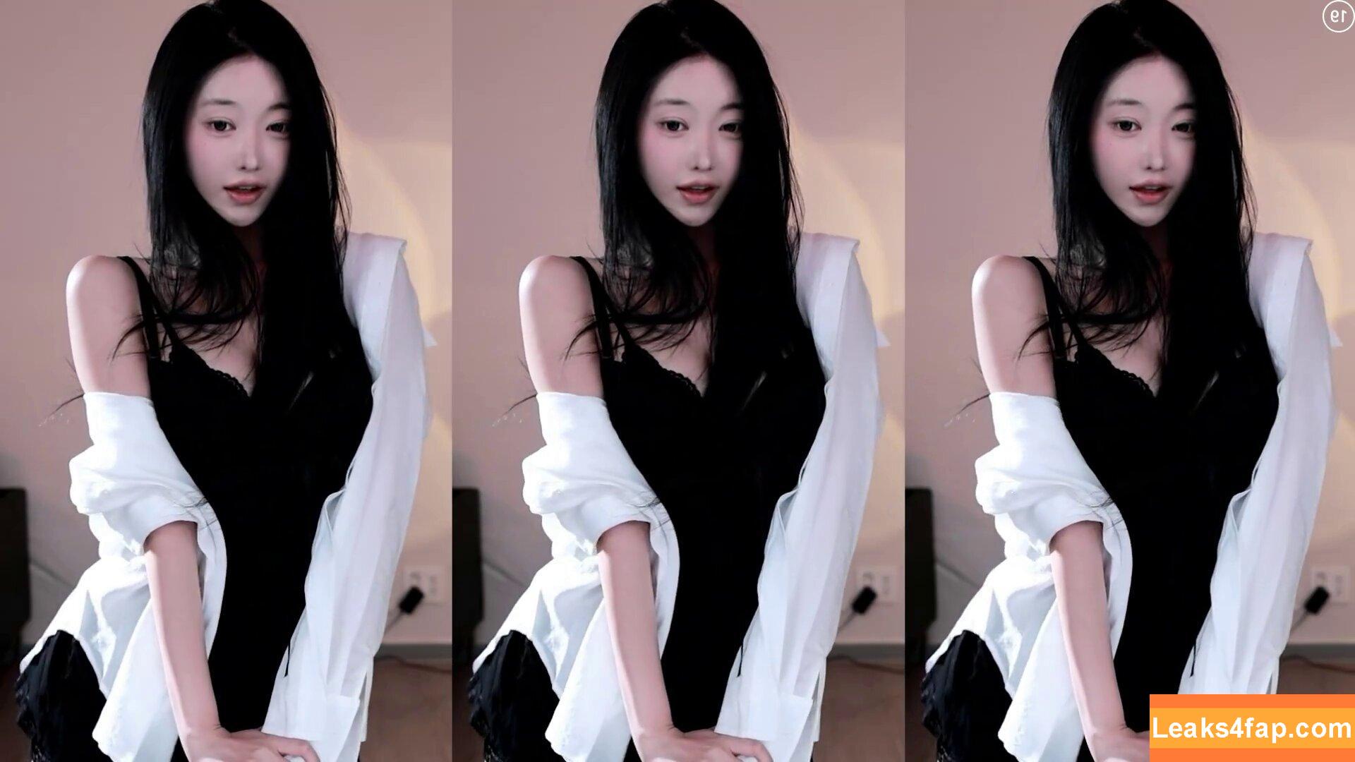 Haxxnini / Bumzi leaked photo photo #0117