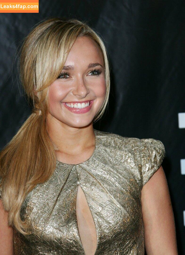 Hayden Panettiere / haydenpanettiere leaked photo photo #0526