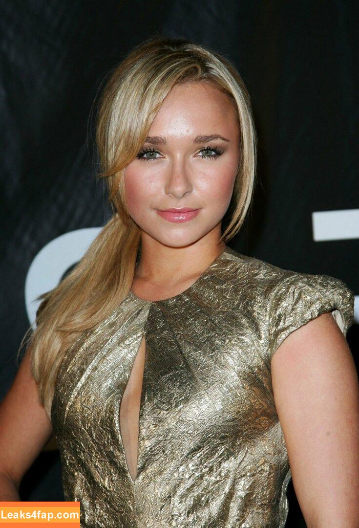 Hayden Panettiere / haydenpanettiere leaked photo photo #0534