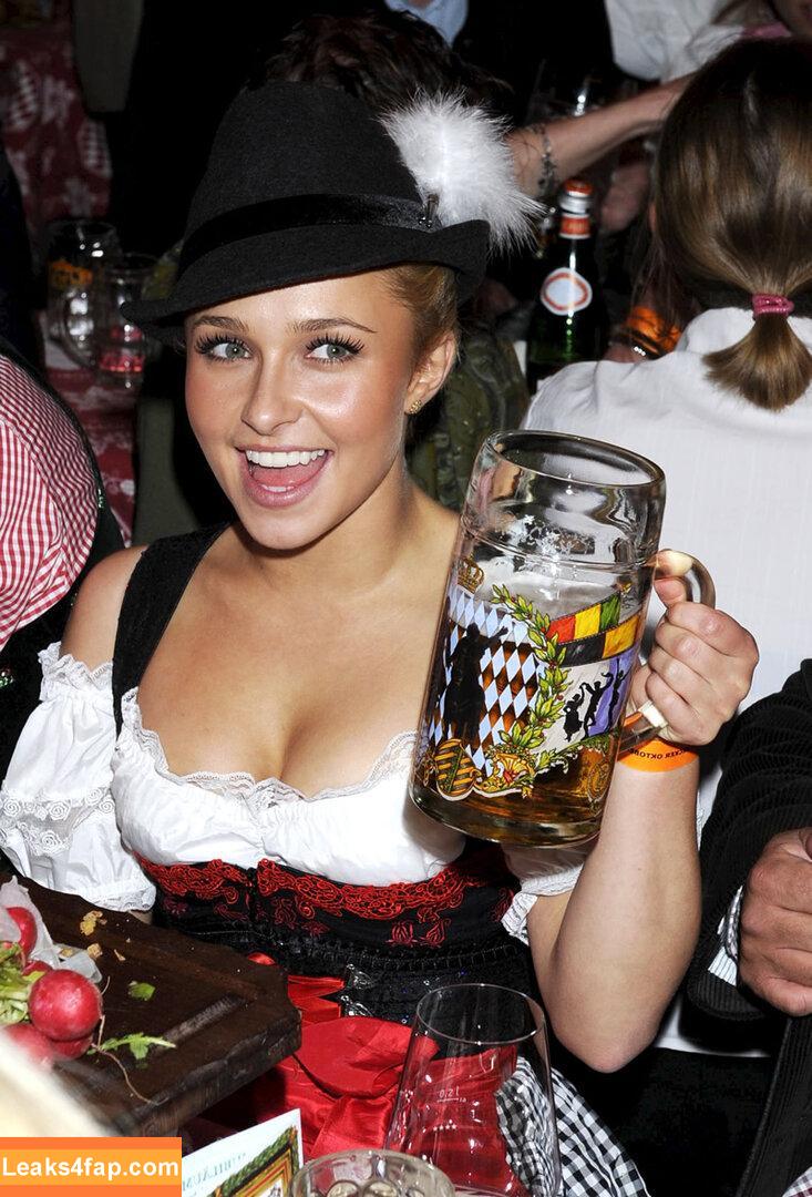 Hayden Panettiere / haydenpanettiere слитое фото фото #0584