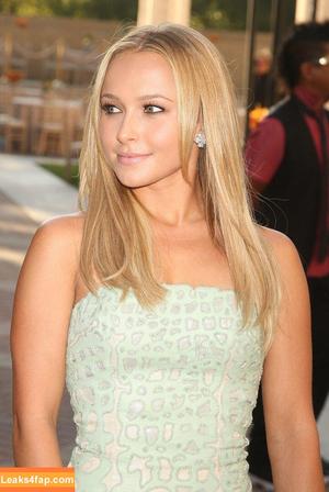 Hayden Panettiere photo #0318