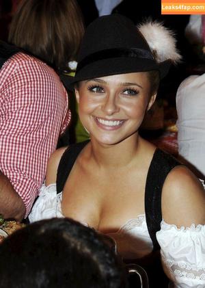 Hayden Panettiere фото #0573