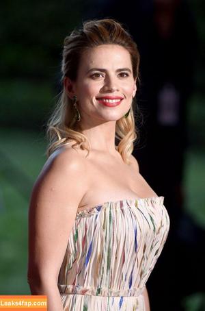 Hayley Atwell фото #0524