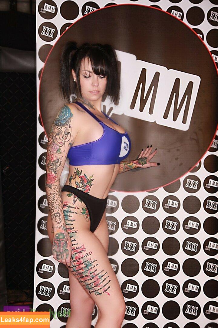 hayley_b / Ms_hayley_b / TheHayleyB leaked photo photo #0528