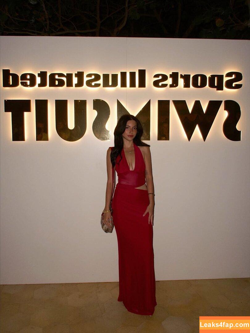 Hayley Benson / hayleyybenson leaked photo photo #0001