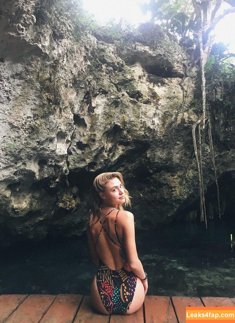 Hayley Erin / hayleyerin13 leaked photo photo #0004