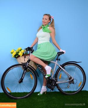 Hayley-Marie Coppin photo #0717