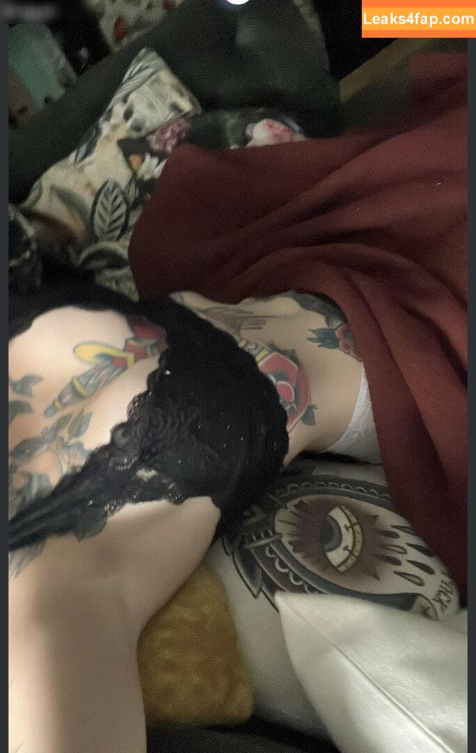 hc_x_owl /  leaked photo photo #0036