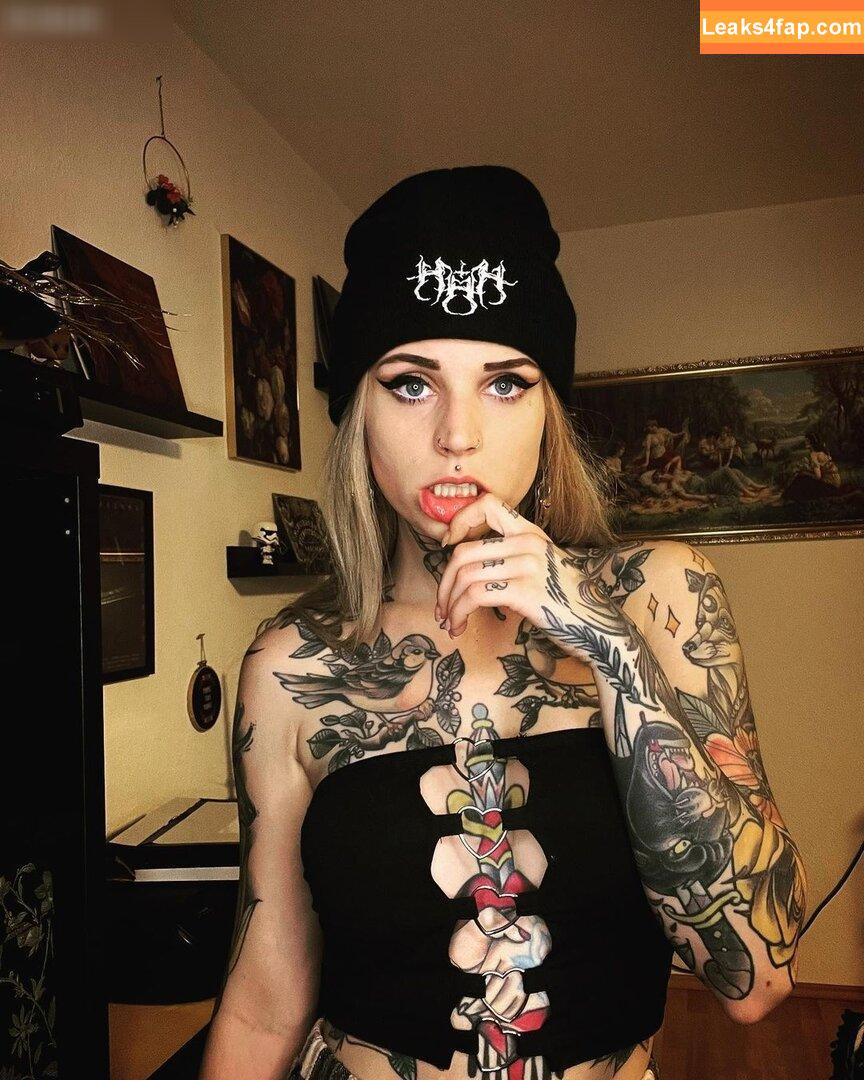 hc_x_owl /  leaked photo photo #0050