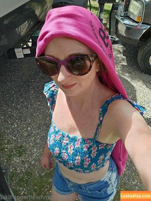 heathengirl666 photo #0003