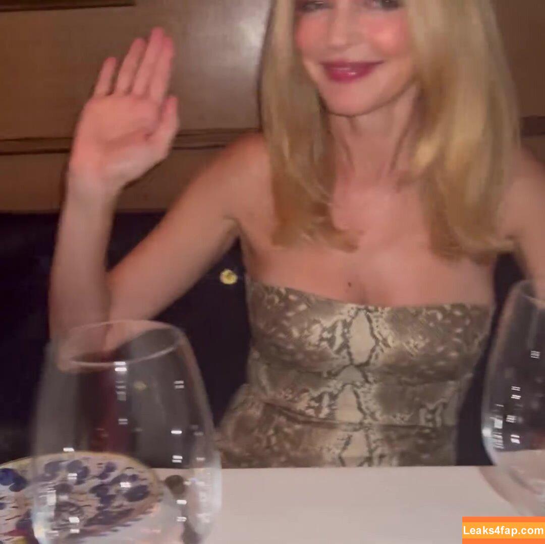 Heather Graham / curlyjoeee / imheathergraham leaked photo photo #0415