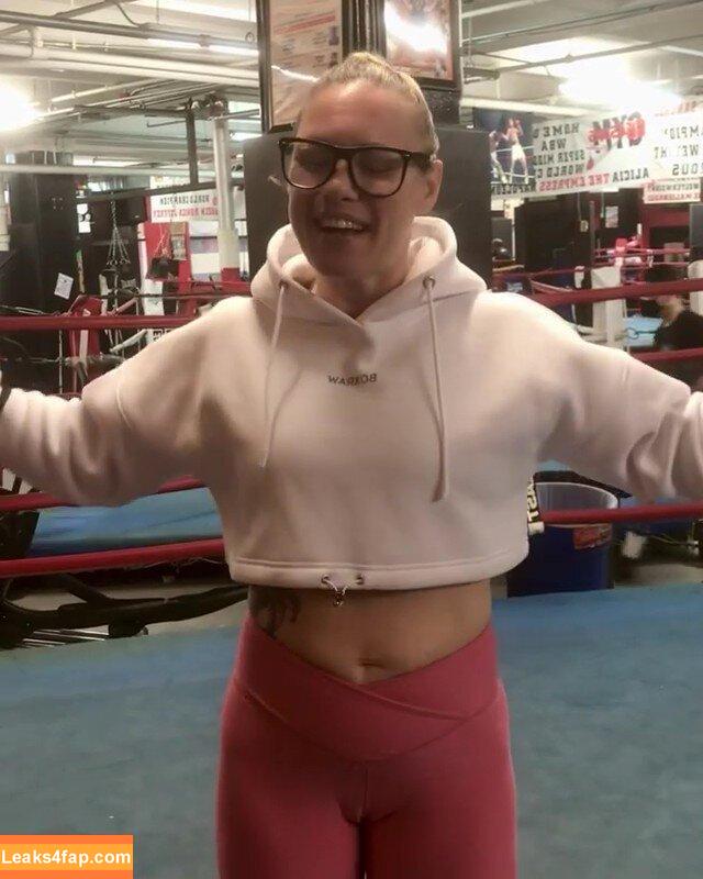 Heather Hardy / American Boxer / heathertheheat leaked photo photo #0001